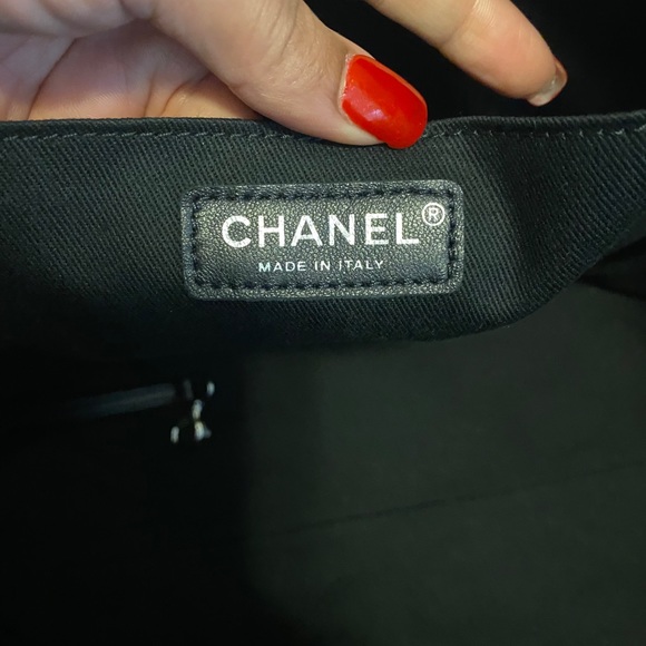 🔴SOLD🔴Authentic RARE New CHANEL Camilla Tote - Picture 9 of 16